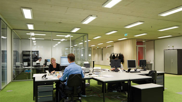 الإضاءة التجارية من Philips تنير هذا المكتب بمبنى Venco Campus